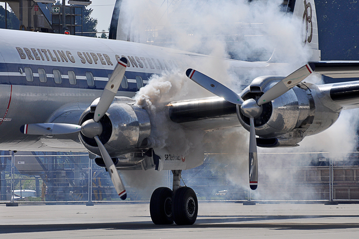 Motor beim Start - Super Constellation