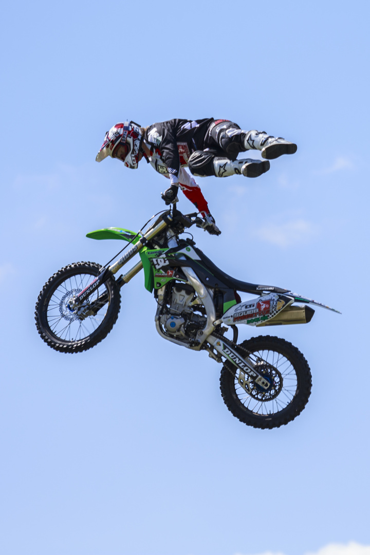Motorbike Stunt Mid-Air 01