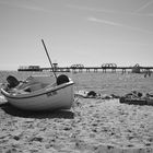 Motorboot in Kellenhusen am Strand