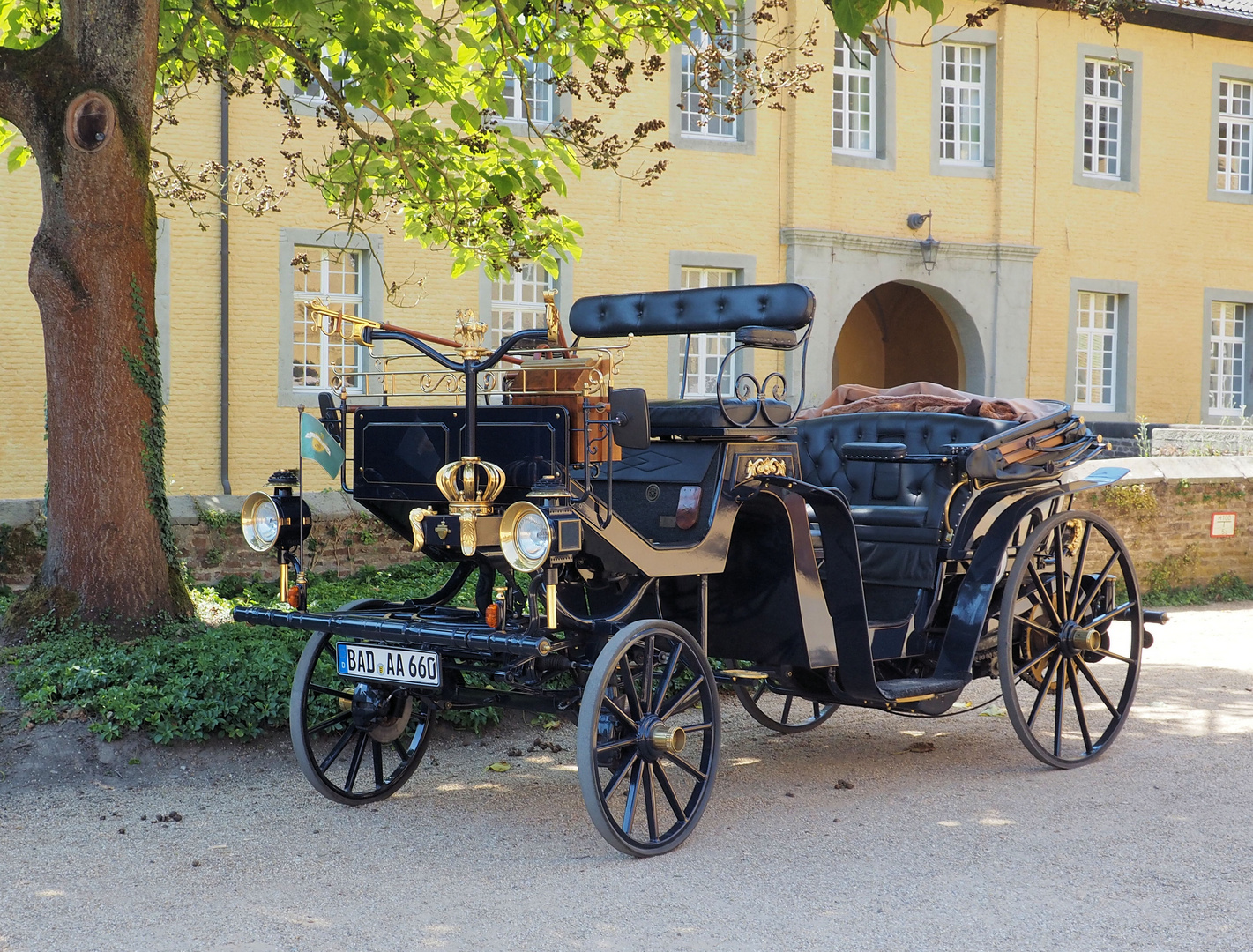 Motorkutsche Auf Schloss Dyck ...