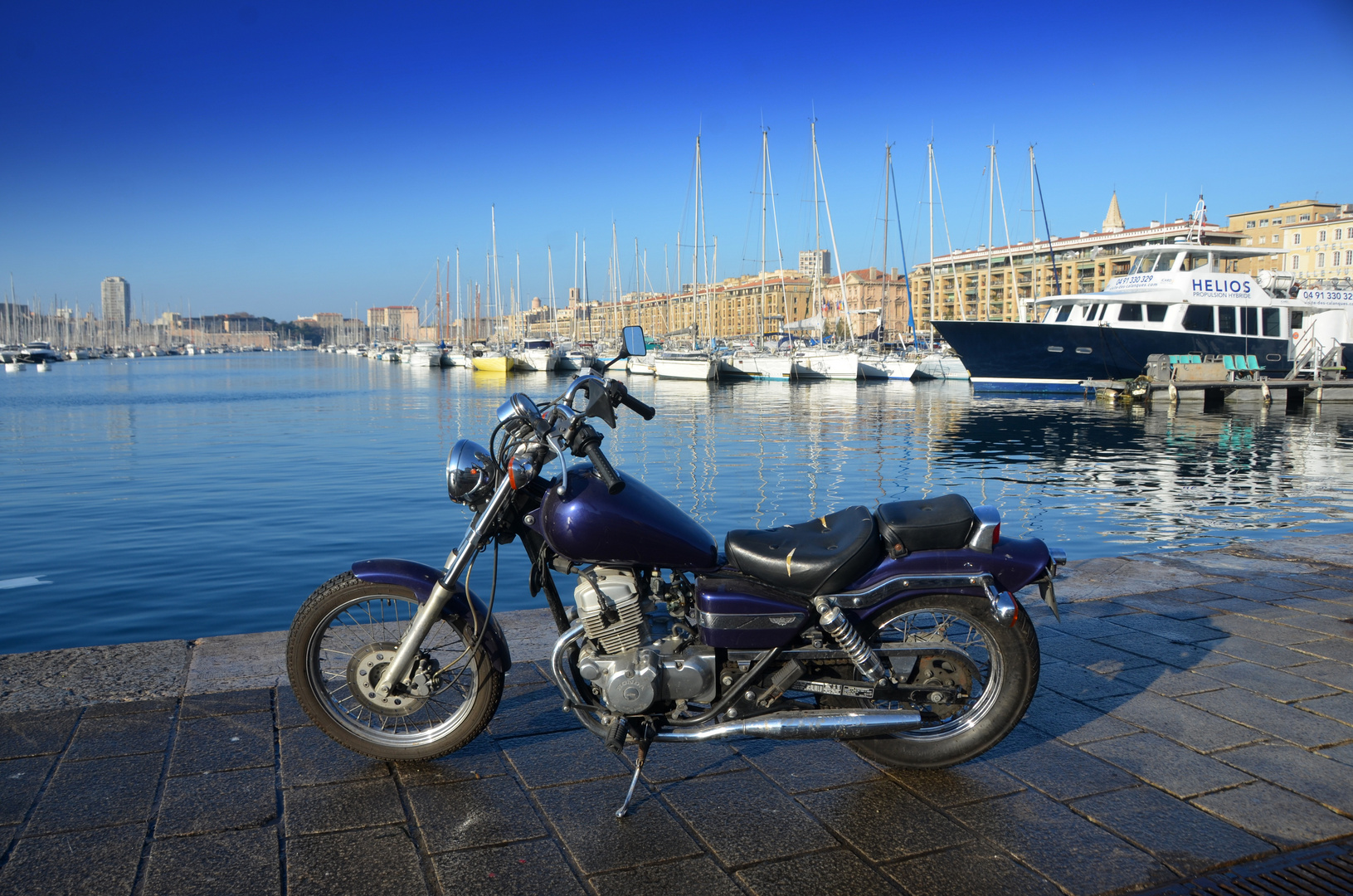  Motorrad in Marseille