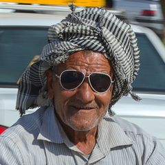 Motorradfahrer in Behbahan...