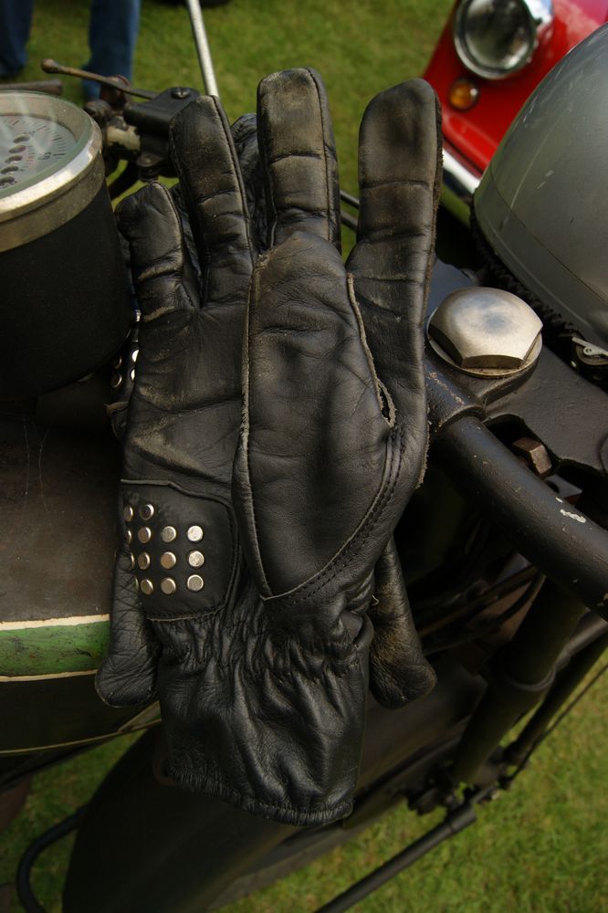 Motorradhandschuhe von ALLMOTIVS 