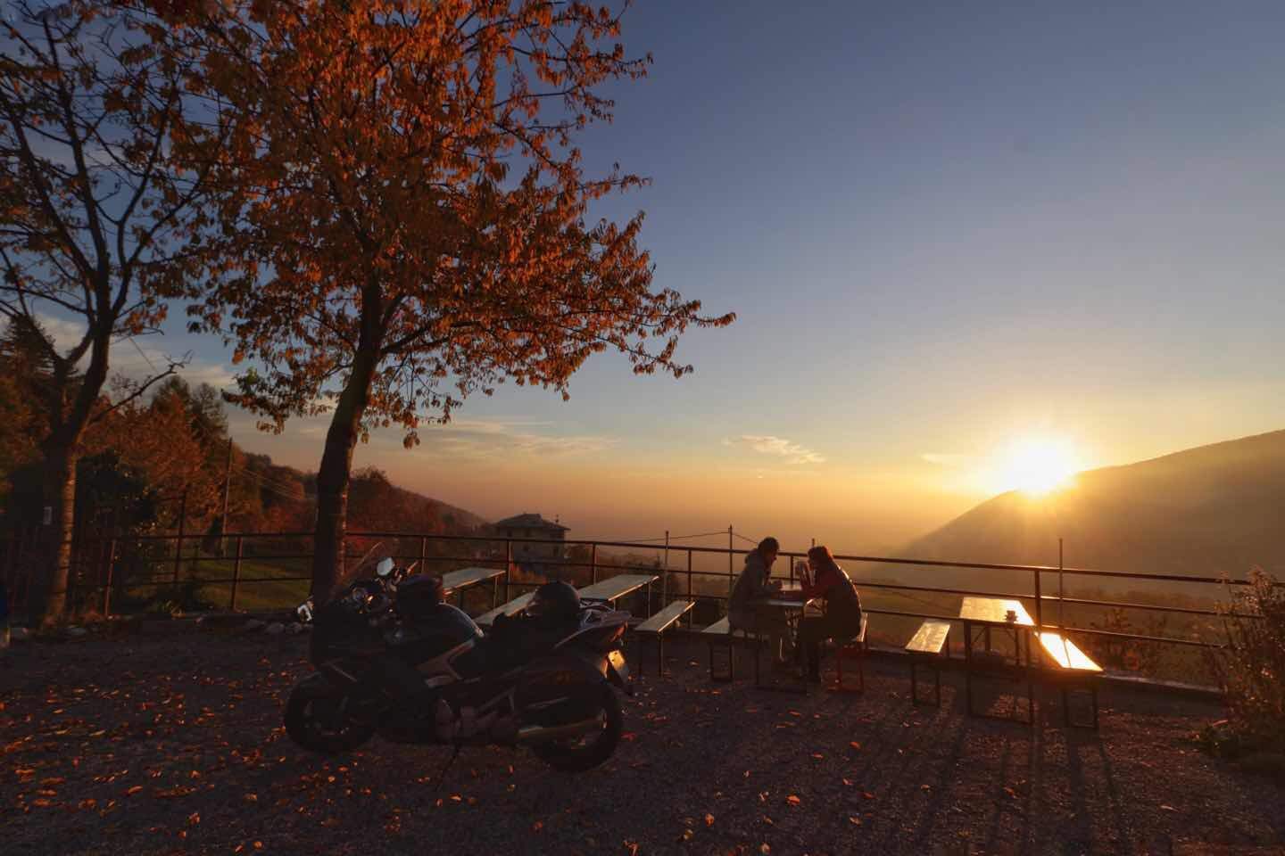 Motorradrast am Monte Baldo