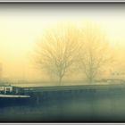 Motorschiff im Nebel / Nostalgie