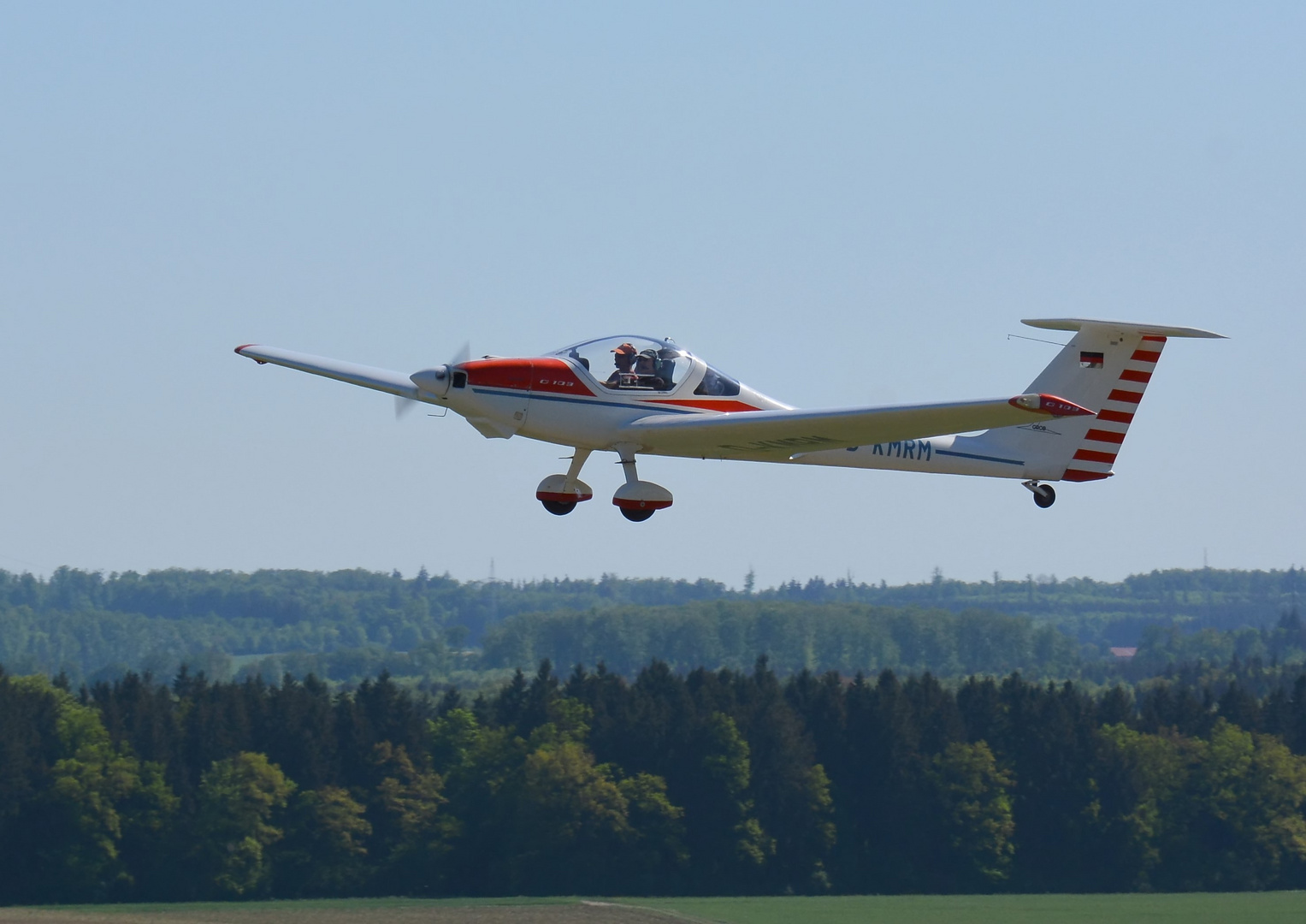 Motorsegler Grob G109 kurz nach dem Start!