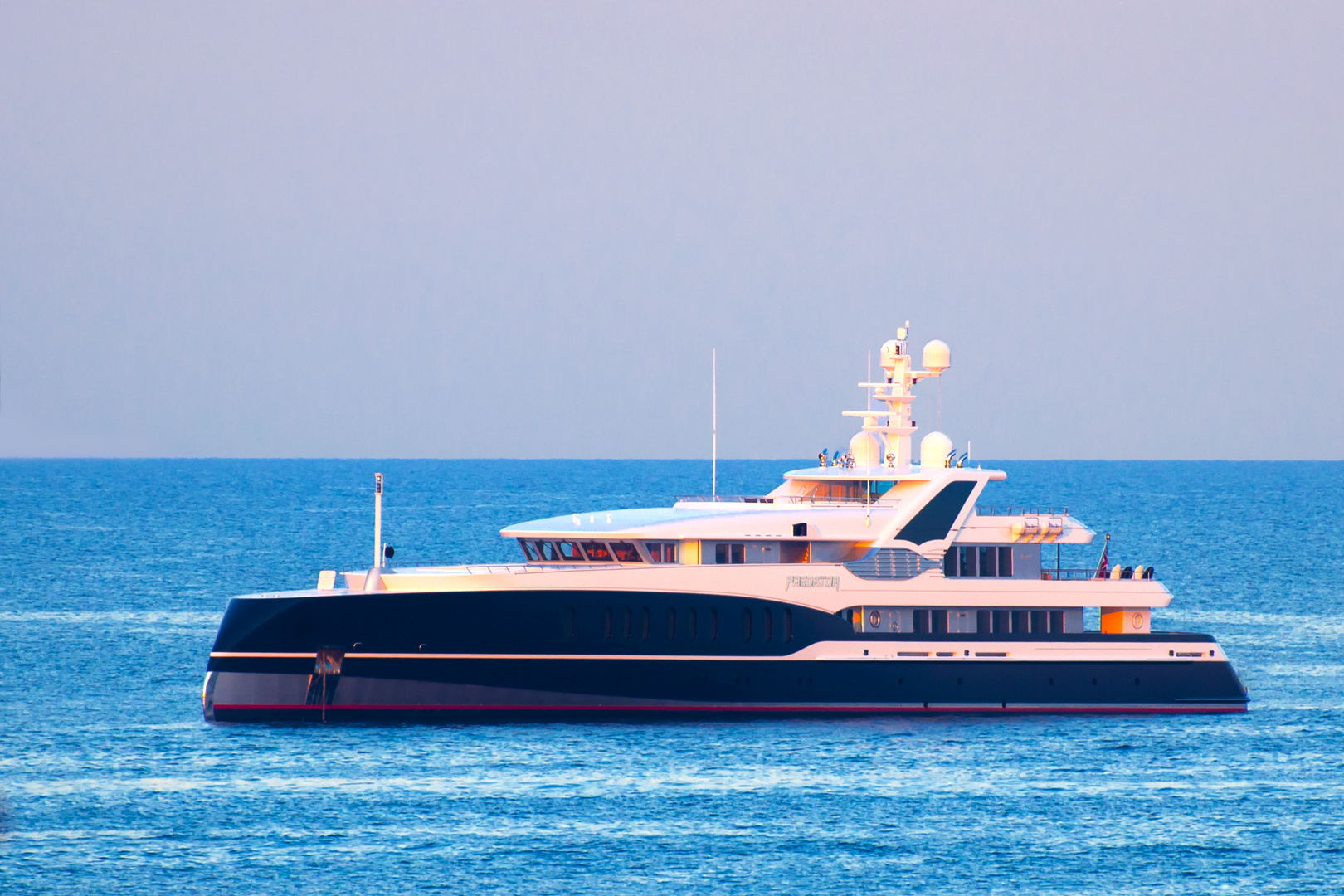 Motoryacht Predator