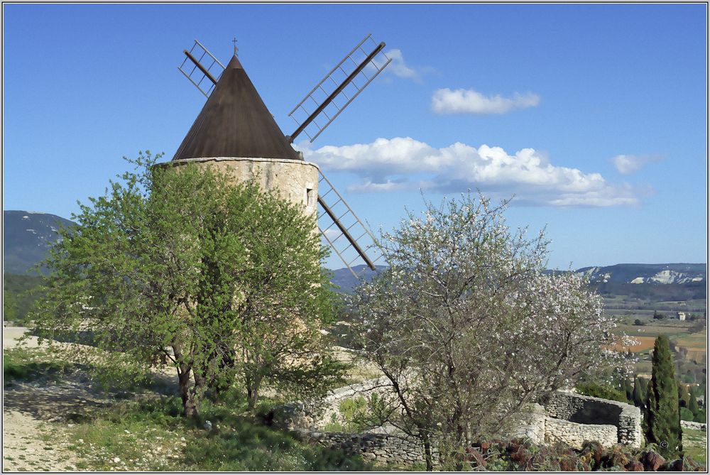 Moulin a huile de St.-Saturnin-les-Apt