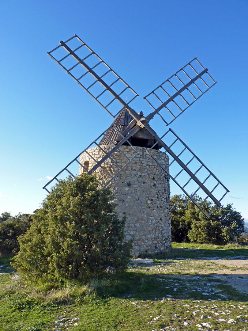 moulin en provence