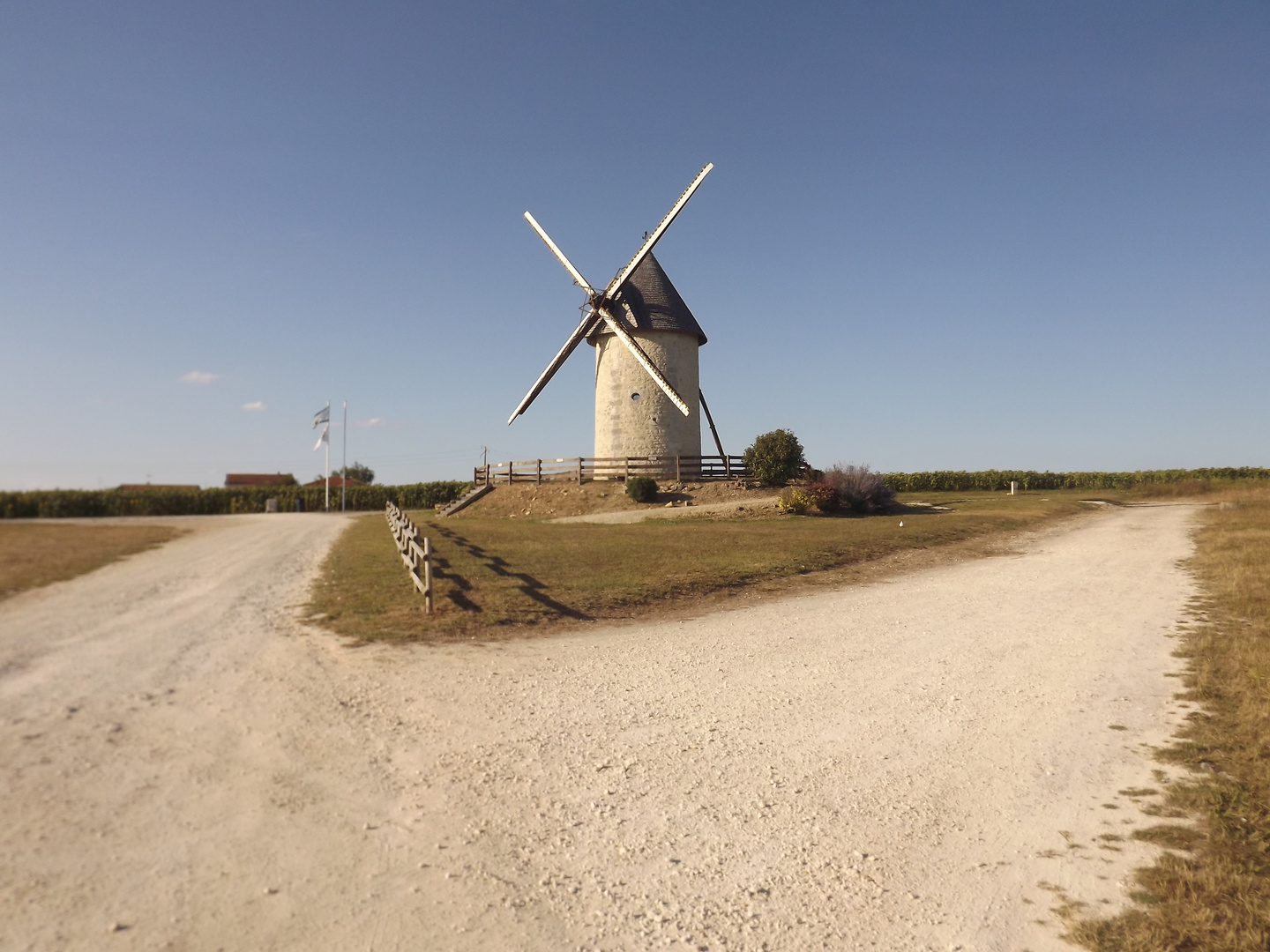 Moulin et ciel d'été