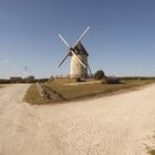 Moulin et ciel d'été