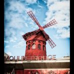 *MOULIN ROUGE*