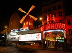 Moulin Rouge.