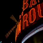 MOULIN ROUGE