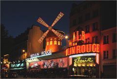 MOULIN ROUGE