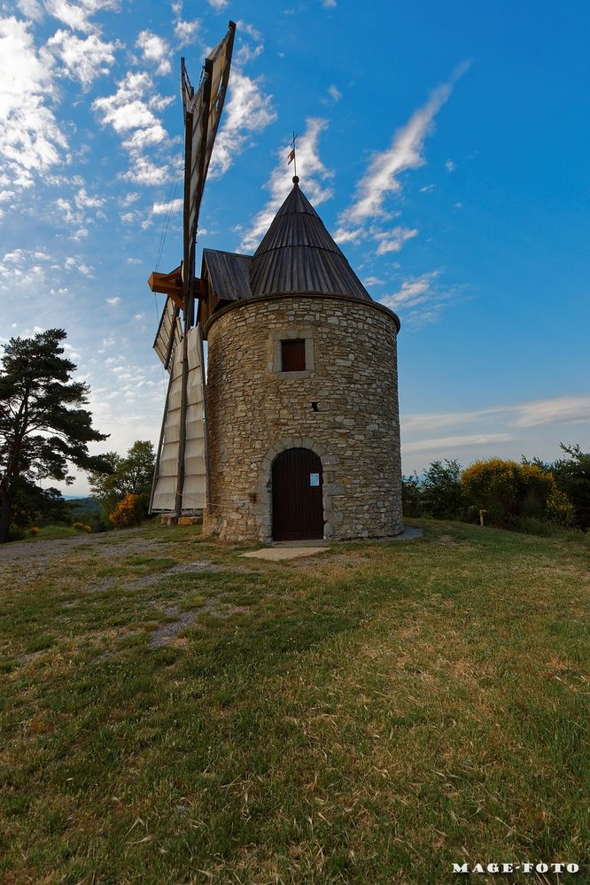 Moulin Saint-Elzéar de Montfuron 