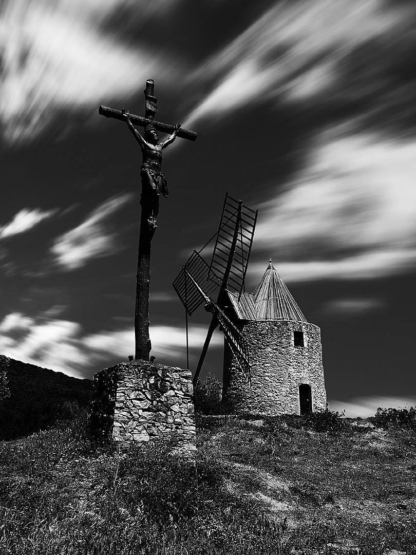 Moulin Saint Roch II