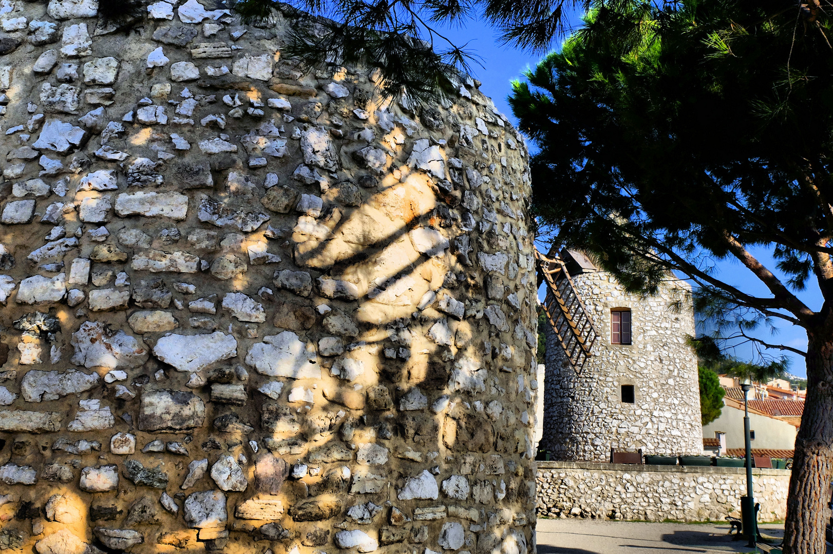 Moulins en Provence (2)