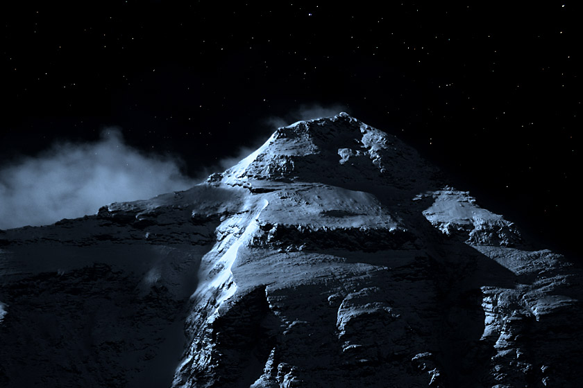 Mount Everest bei Nacht