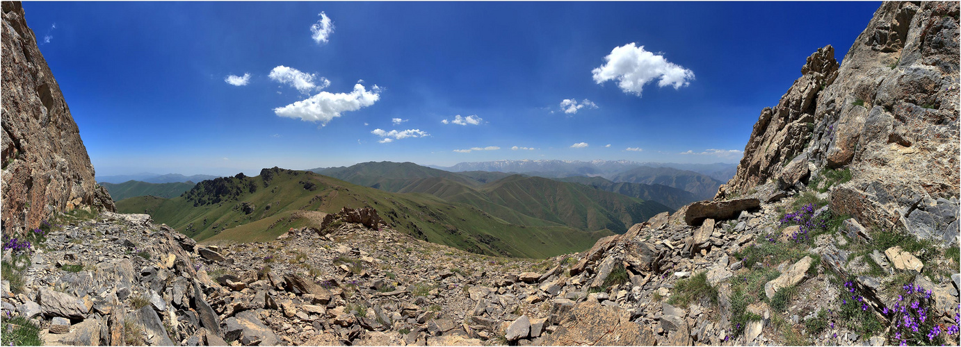 Mount Khustup