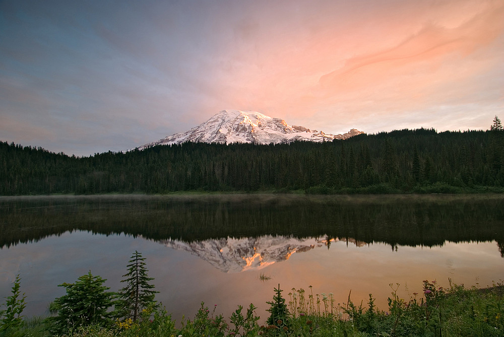 Mount Rainer, sunrise at reflection lake