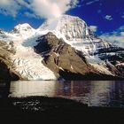 Mount Robson mit Berg Lake