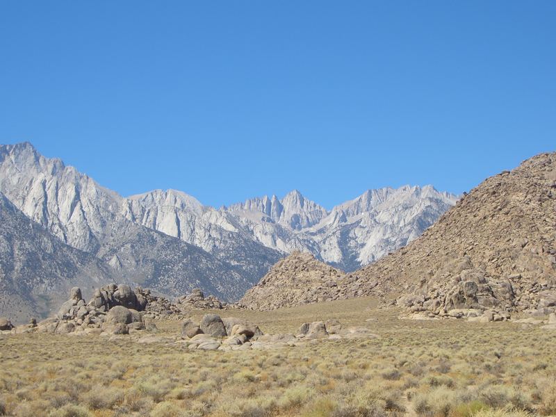 Mount Whitney ( Mitte Bild)