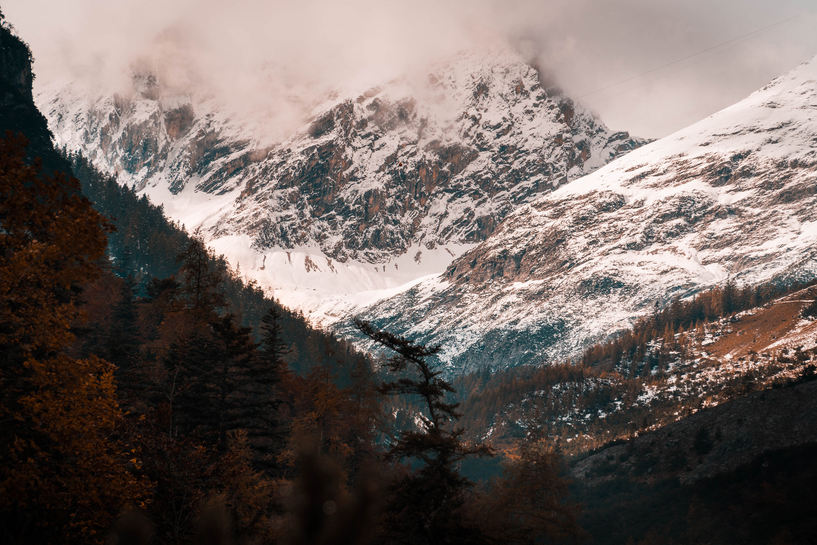 Mountains - Halltal