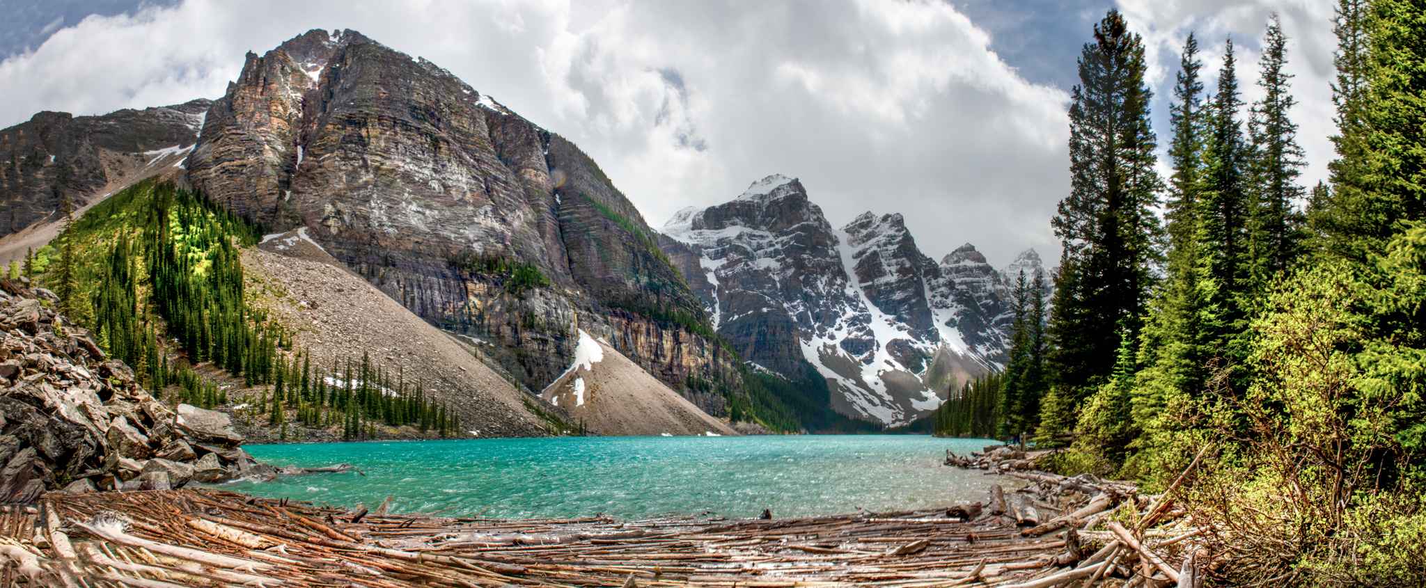 Mouraine Lake