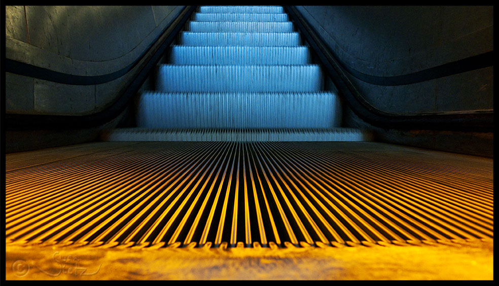 Moving stairs light