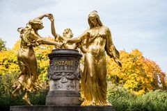 Mozartbrunnen im Blüherpark