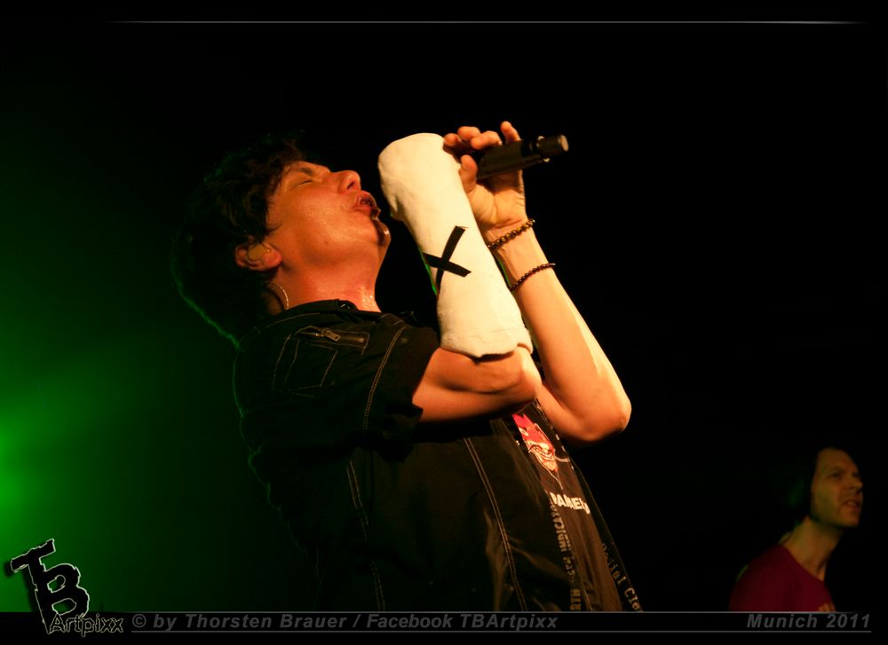 Mr. Big, Eric Martin live München 2011