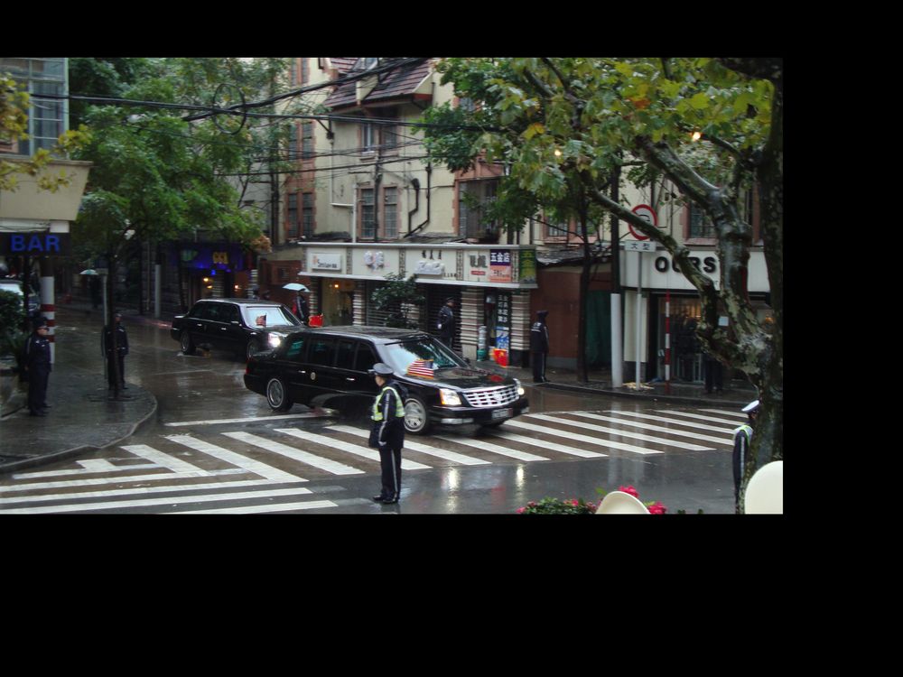 Mr. Obama in Shanghai on the way to the airport