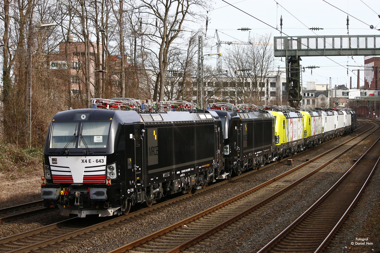 MRCE 193 643 mit 7 weiteren Vectrons in Wuppertal, am 11.03.2017.