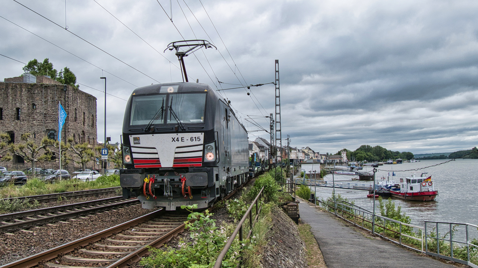 MRCE-Vectron in Rüdesheim