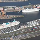 MS Artania und MS Amadea ( Luftbild, aerial)