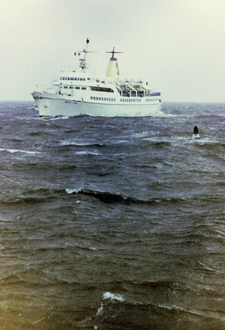 M/S Baltic Star / Helgoland 1981 auf dem Weg von Gedser/DK nach Travemünde