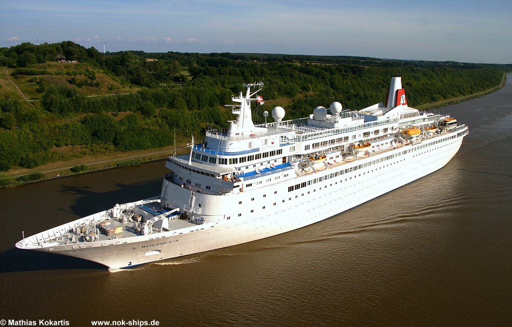 MS Boudicca bei Kaiserwetter im Nord-Ostsee-Kanal