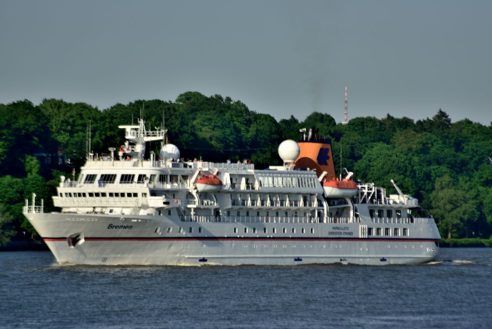 MS Bremen in Hamburg