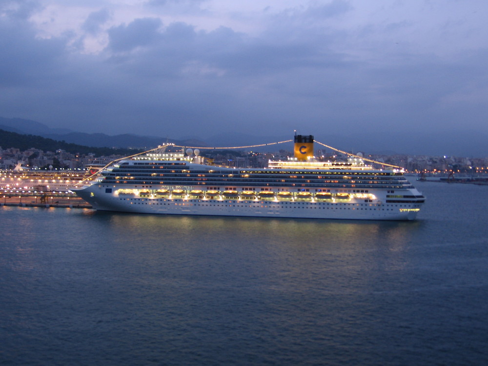 MS Costa Fortuna vor Palma