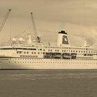 MS Deutschland in Sepia