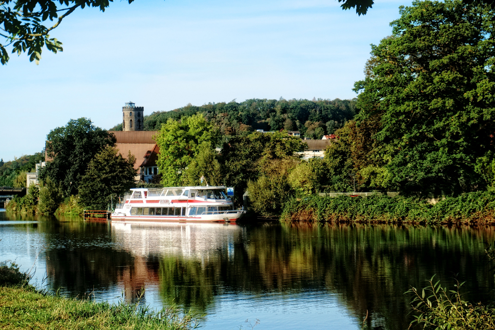  MS EUROPA auf der Fulda in Hann-Münden ...