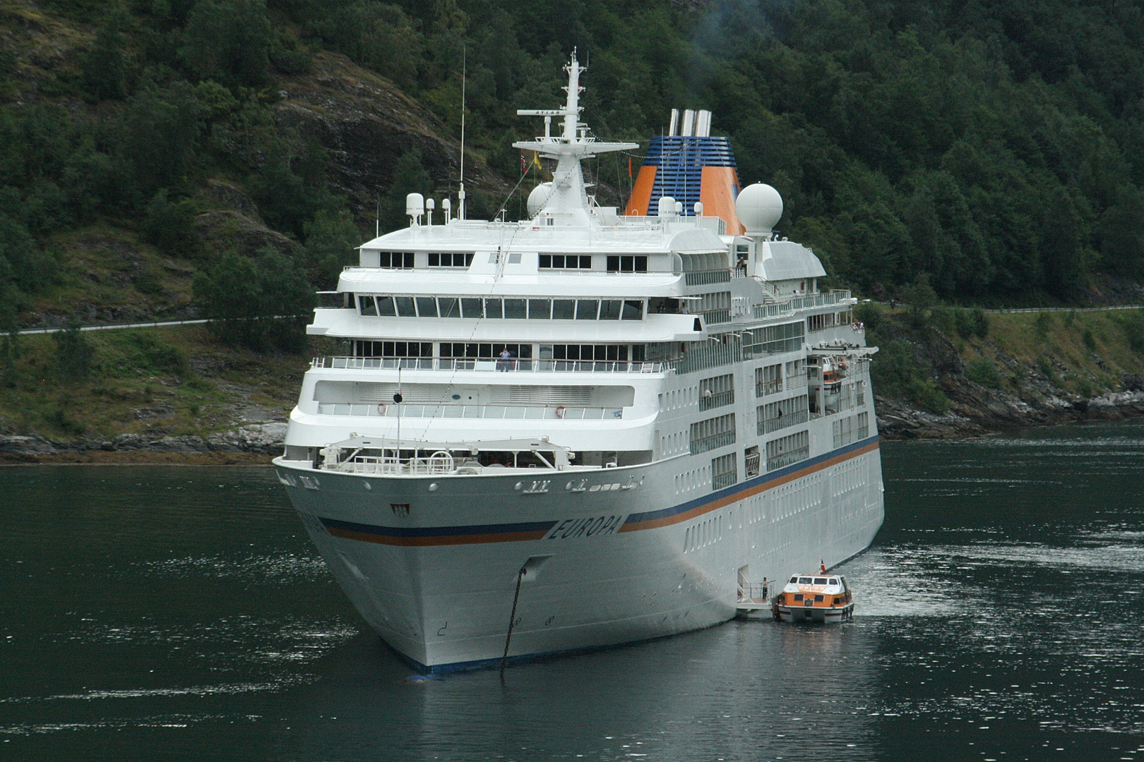 MS Europa im Geirangerfjord