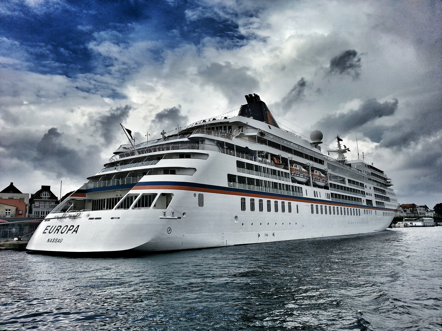 MS Europa in Travemünde 2014