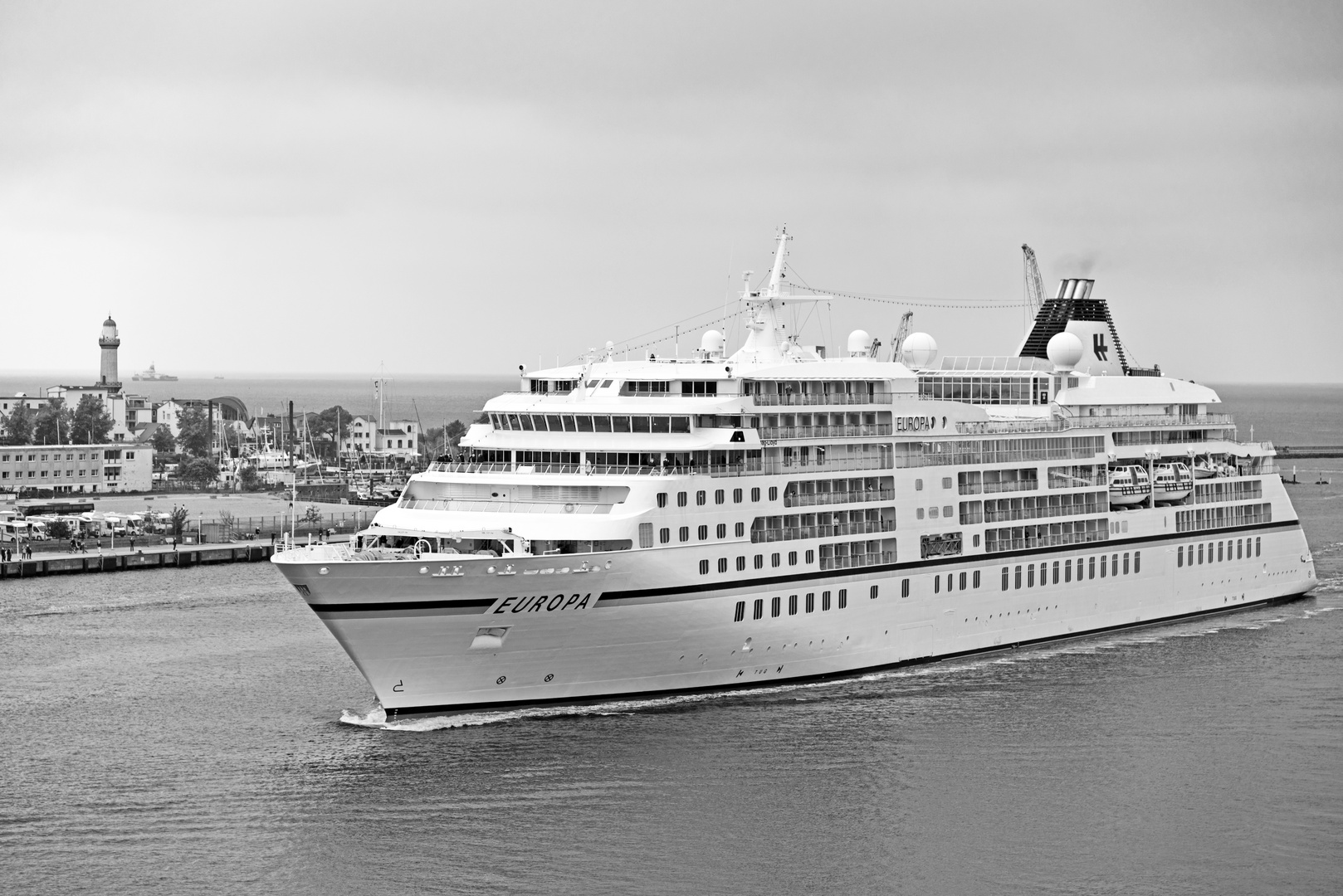 MS "EUROPA" visits Warnemünde