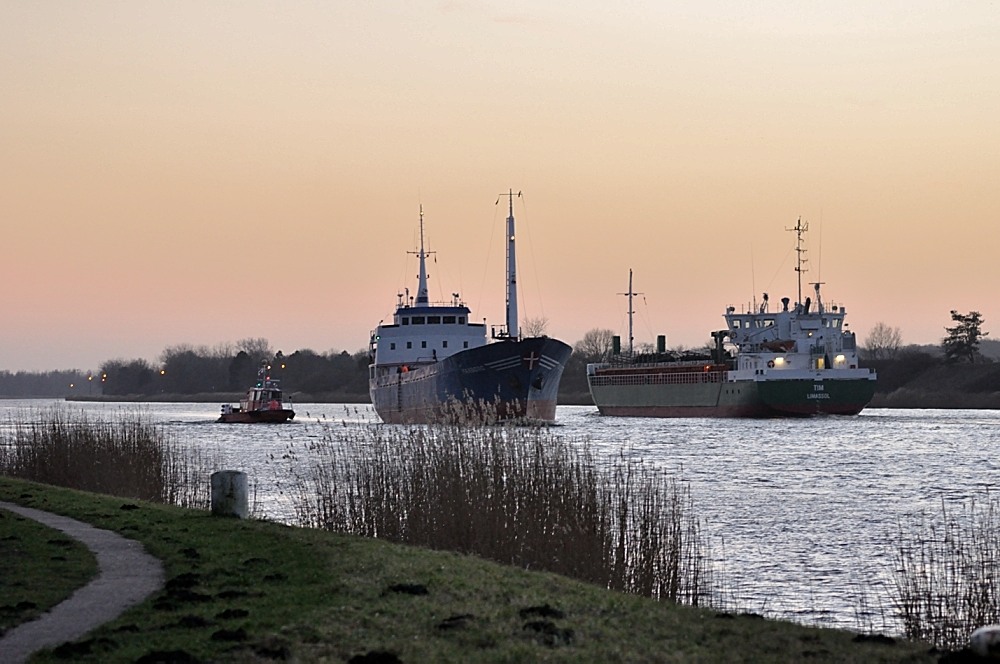 M/S FAXBORG ...