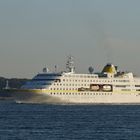 MS Hamburg läuft in Kiel ein / Bild 3