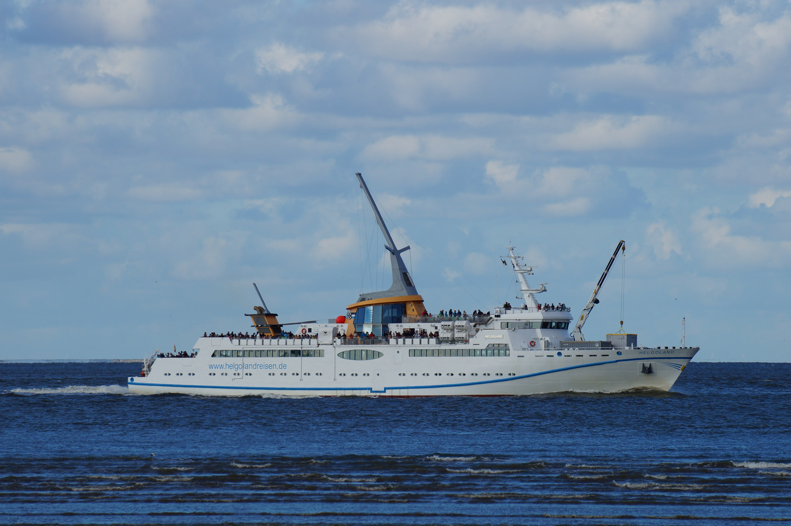 MS Helgoland kommt wieder zurück ...