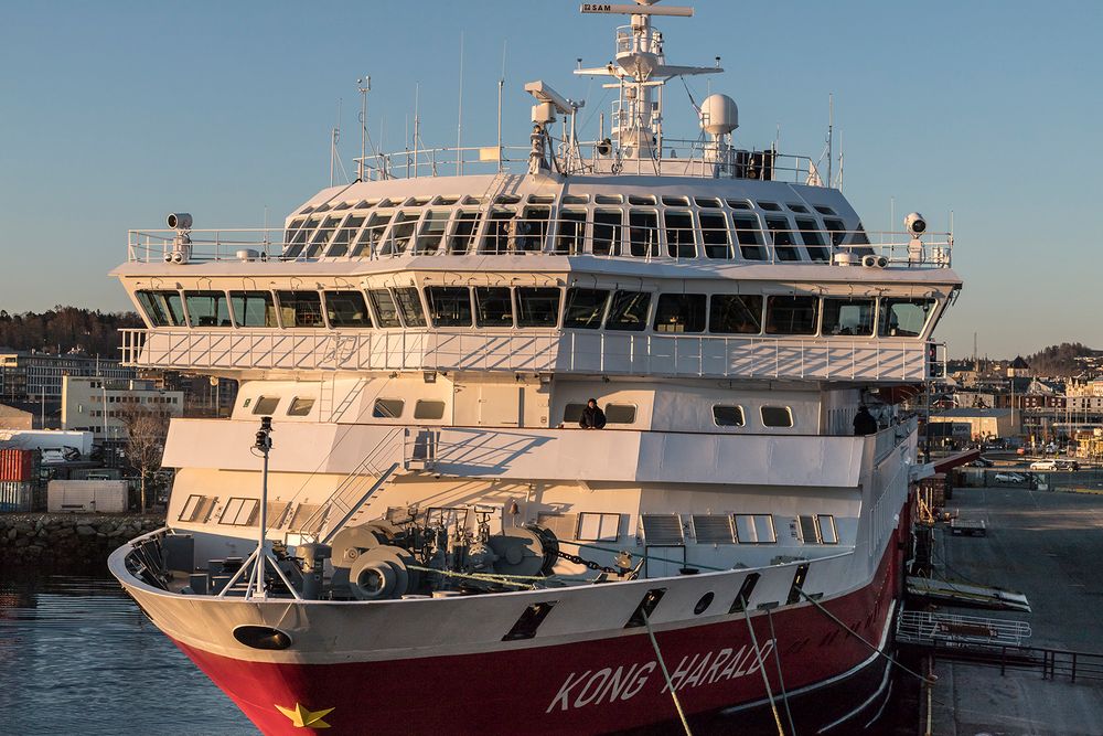 MS KONG HARALD im Hafen von Trondheim