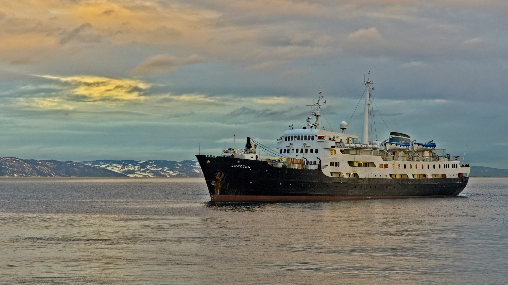 M.S. Lofoten